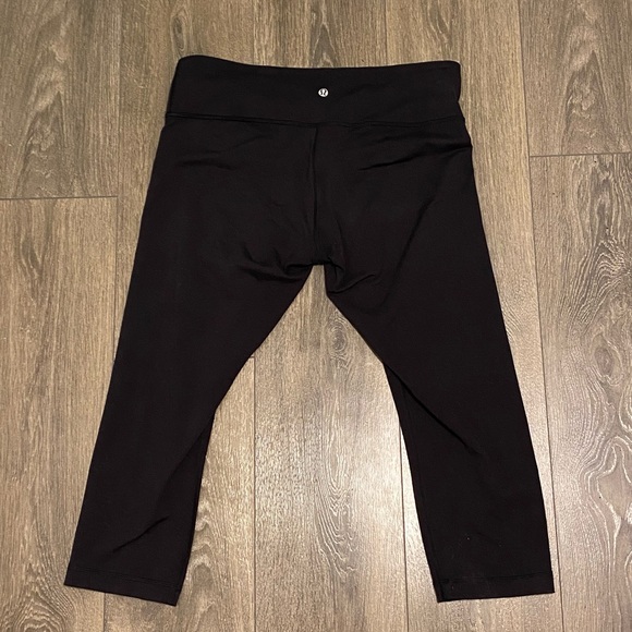 Lululemon Crop Leggings - Picture 2 of 3